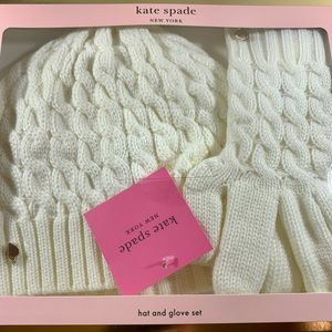 NWT NIB Kate Spade Hat and Glove Gift Set in Cream